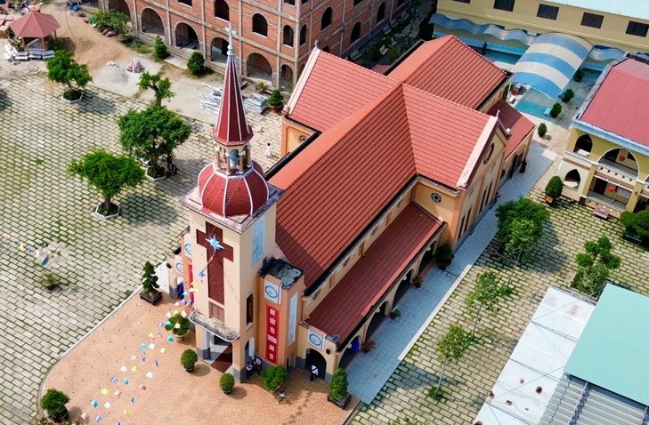 Our Lady of La Ma Ben Tre