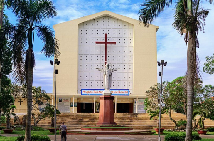 Vinh Long Church 