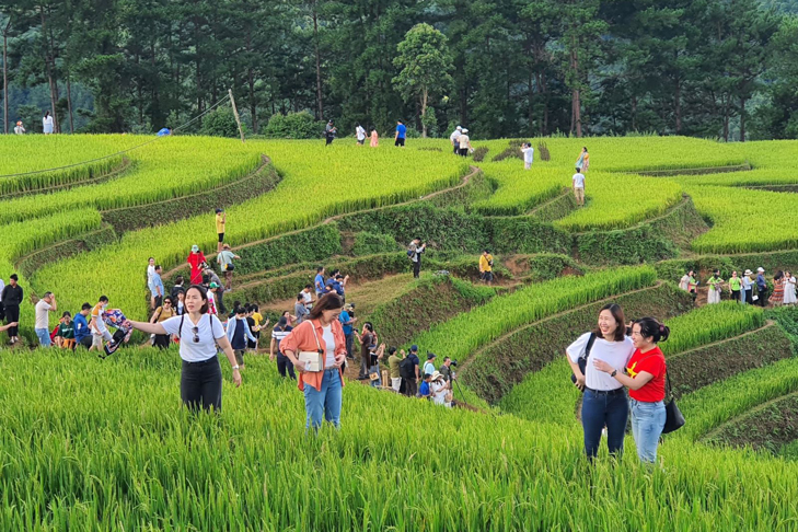 Mai Chau Day Trip