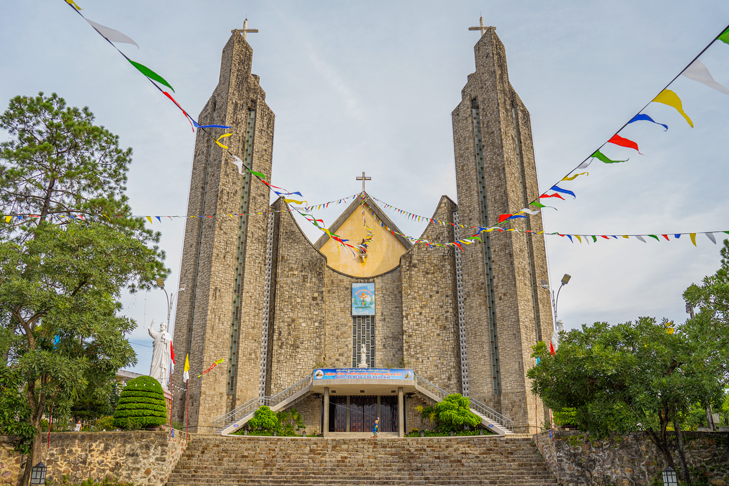 Phu Cam Cathedral